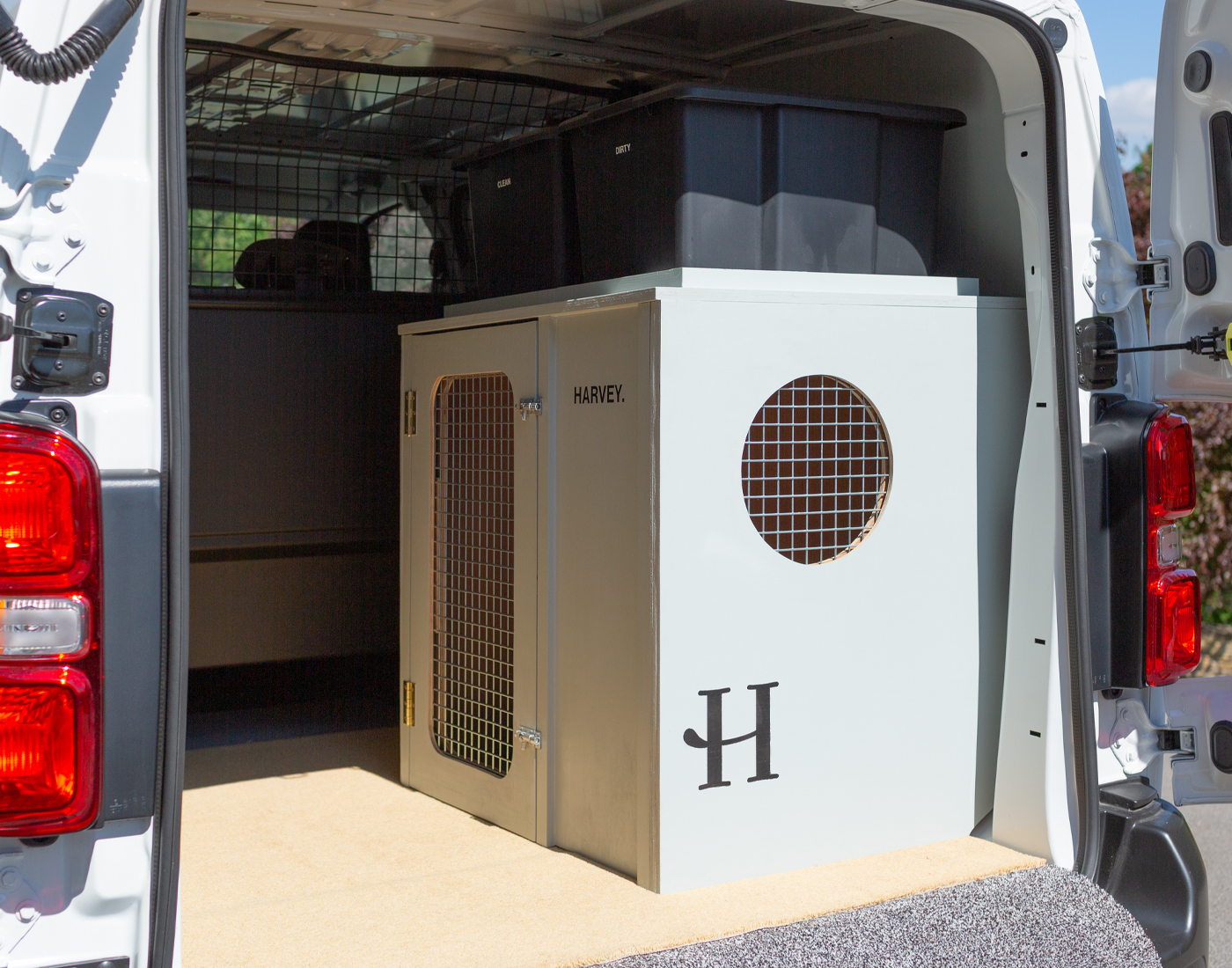 Andrew Kitchen | Creative Project | Canine Enclosure